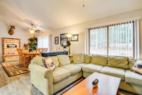 Cozy Bartlett Condo with Deck and Resort Amenities! Bartlett